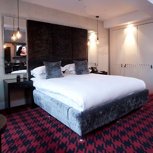 Camera standard con letto king size